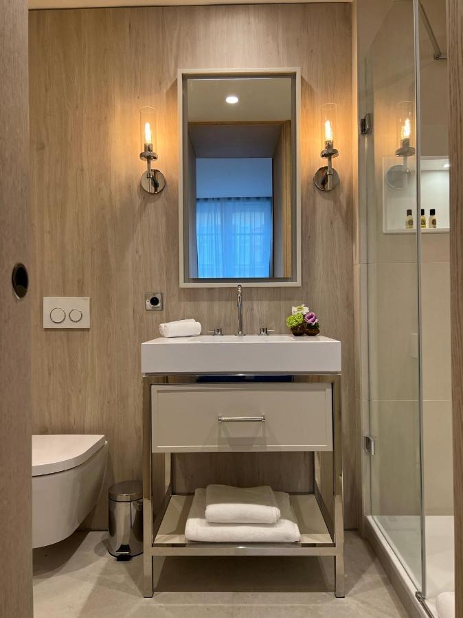 Black Door 4* Parigi