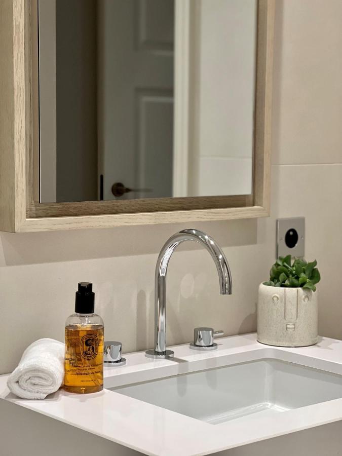 Aparthotel Black Door 4*