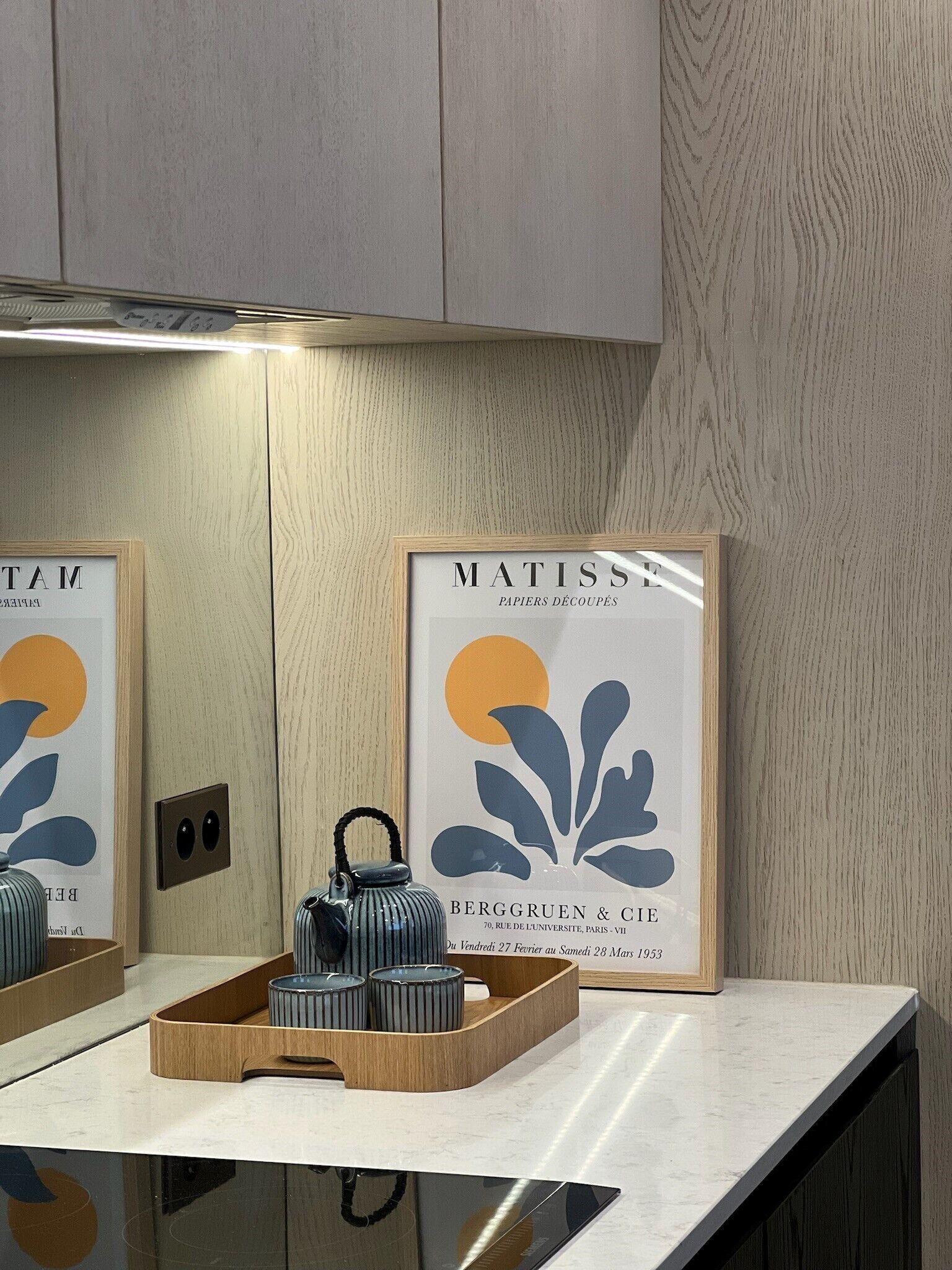 Black Door Aparthotel 4*