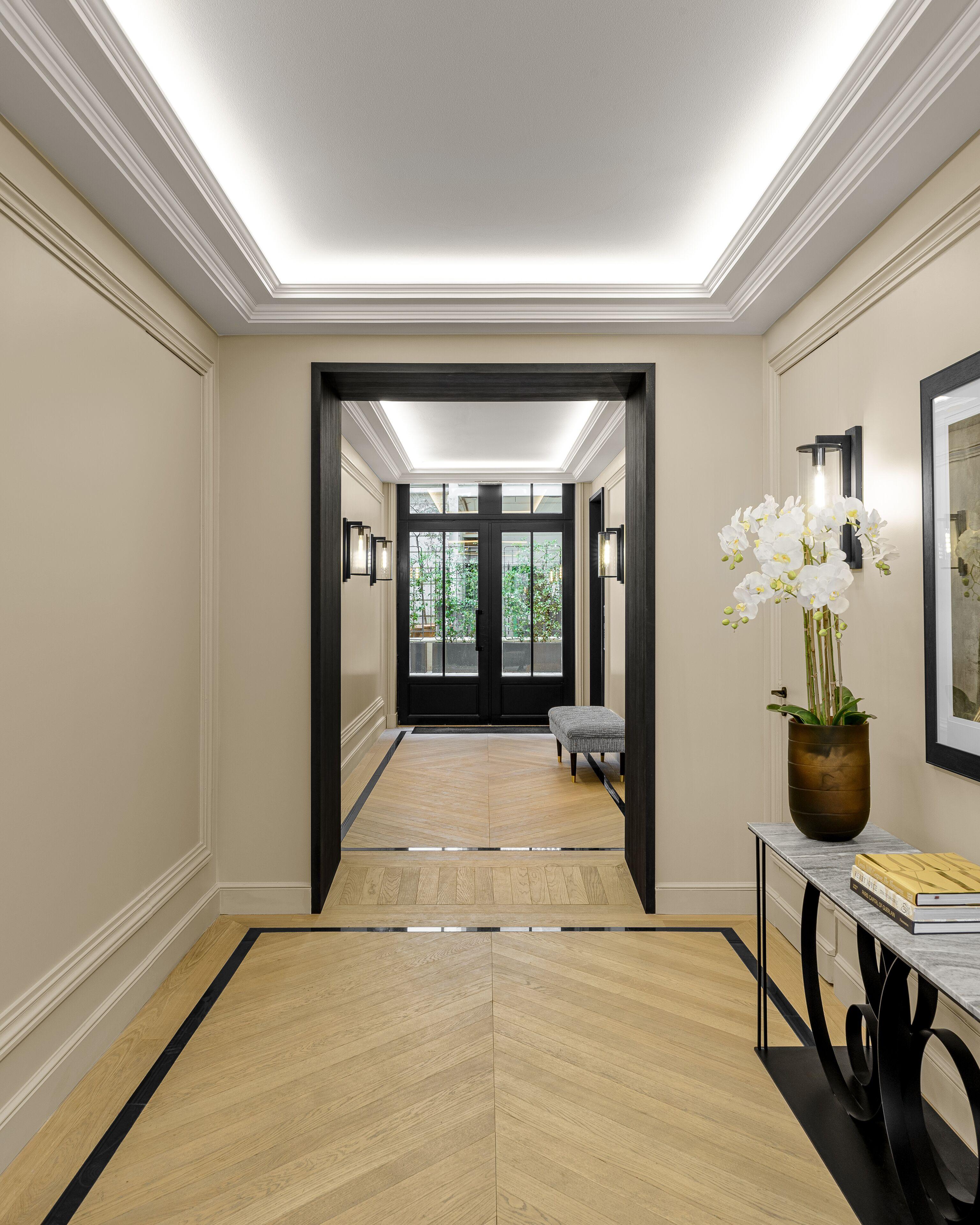Black Door Aparthotel